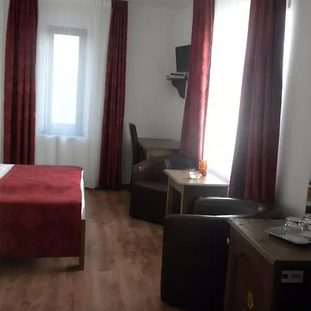 Pensiunea Cetatea Craiului 4*